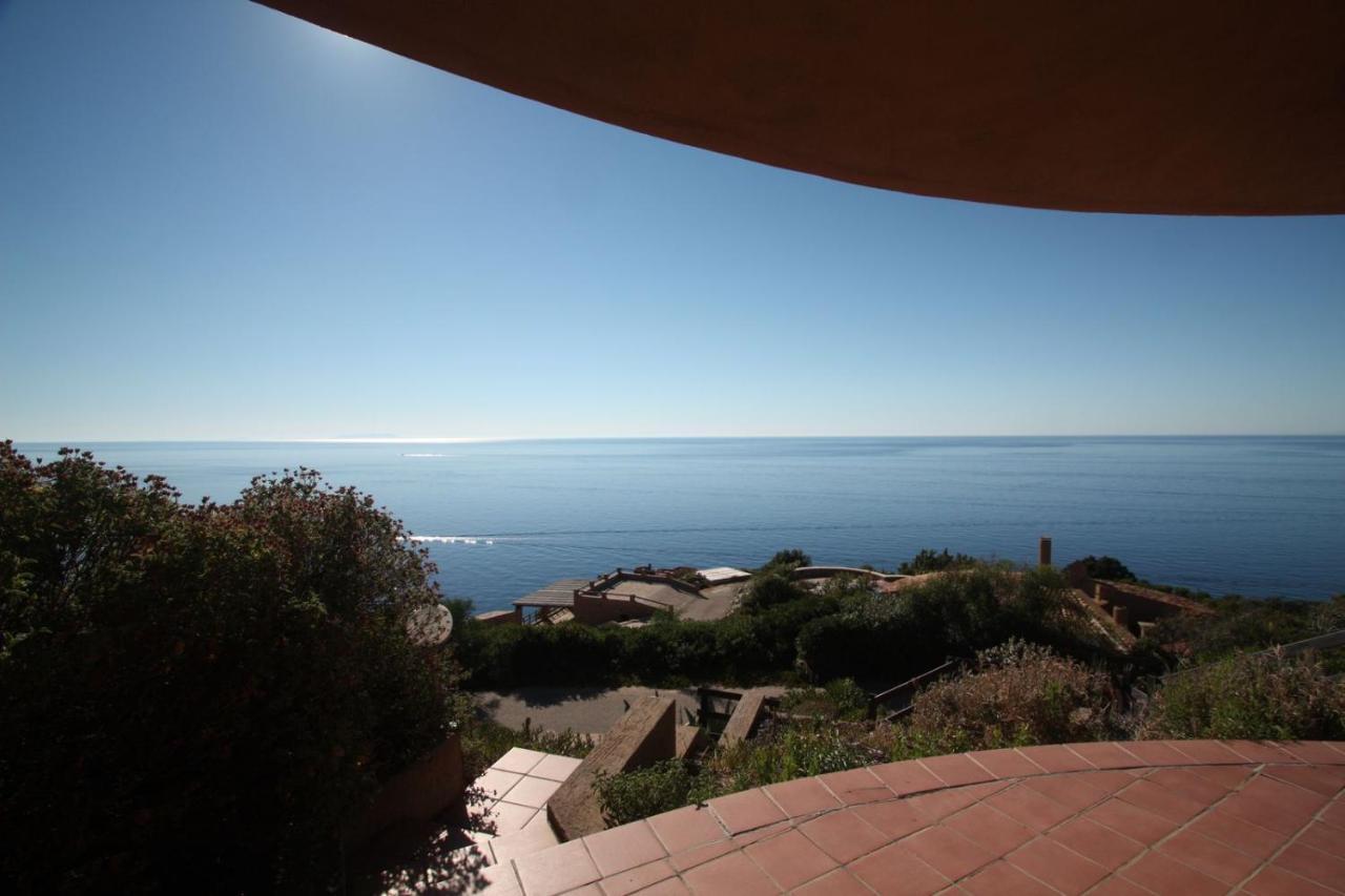 Villino Lu Ciuoni With Nice Sea View Costa Paradiso Eksteriør billede