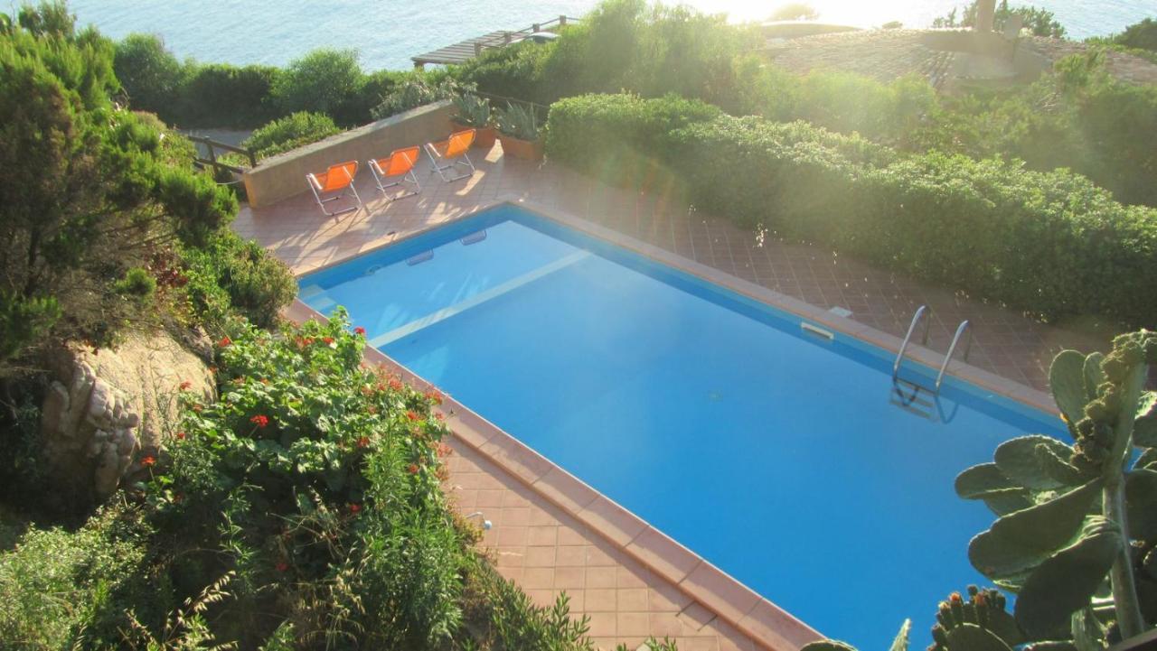 Villino Lu Ciuoni With Nice Sea View Costa Paradiso Eksteriør billede