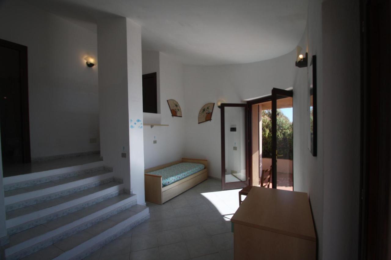 Villino Lu Ciuoni With Nice Sea View Costa Paradiso Eksteriør billede